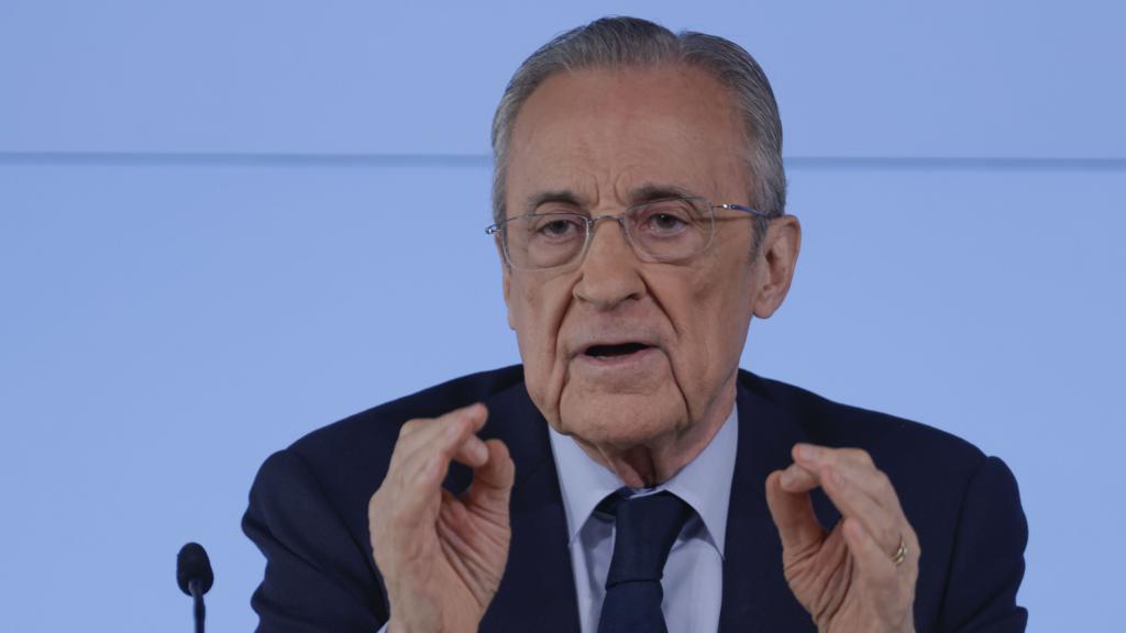 Florentino Pérez, durant la seva roda de premsa davant els mitjans