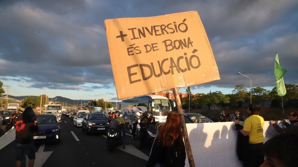 Manifestación de profesores en la B-23