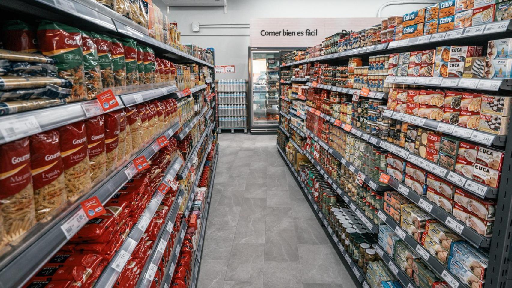 Interior de un supermercado