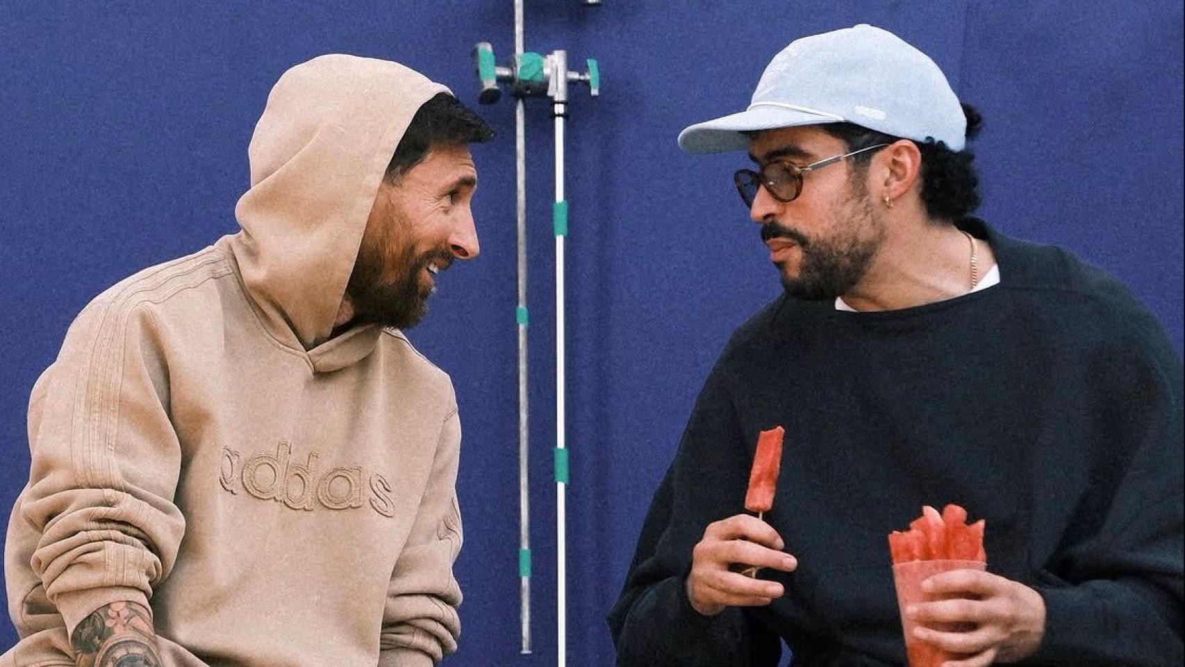 Leo Messi y Bad Bunny en un acto promocional de Adidas