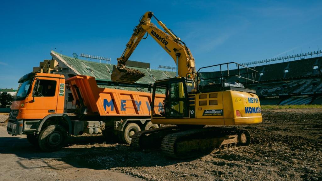 Acciona inicia els treballs d'excavació a l'estadi Benito Villamarín