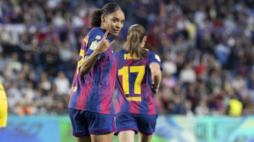 Salma Paralluelo celebra su gol en la final de la Copa de la Reina contra el Atlético de Madrid