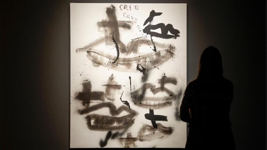 La obra ‘Boques’ (2011), de Antoni Tàpies, en la Fundación Bancaja de Valencia.