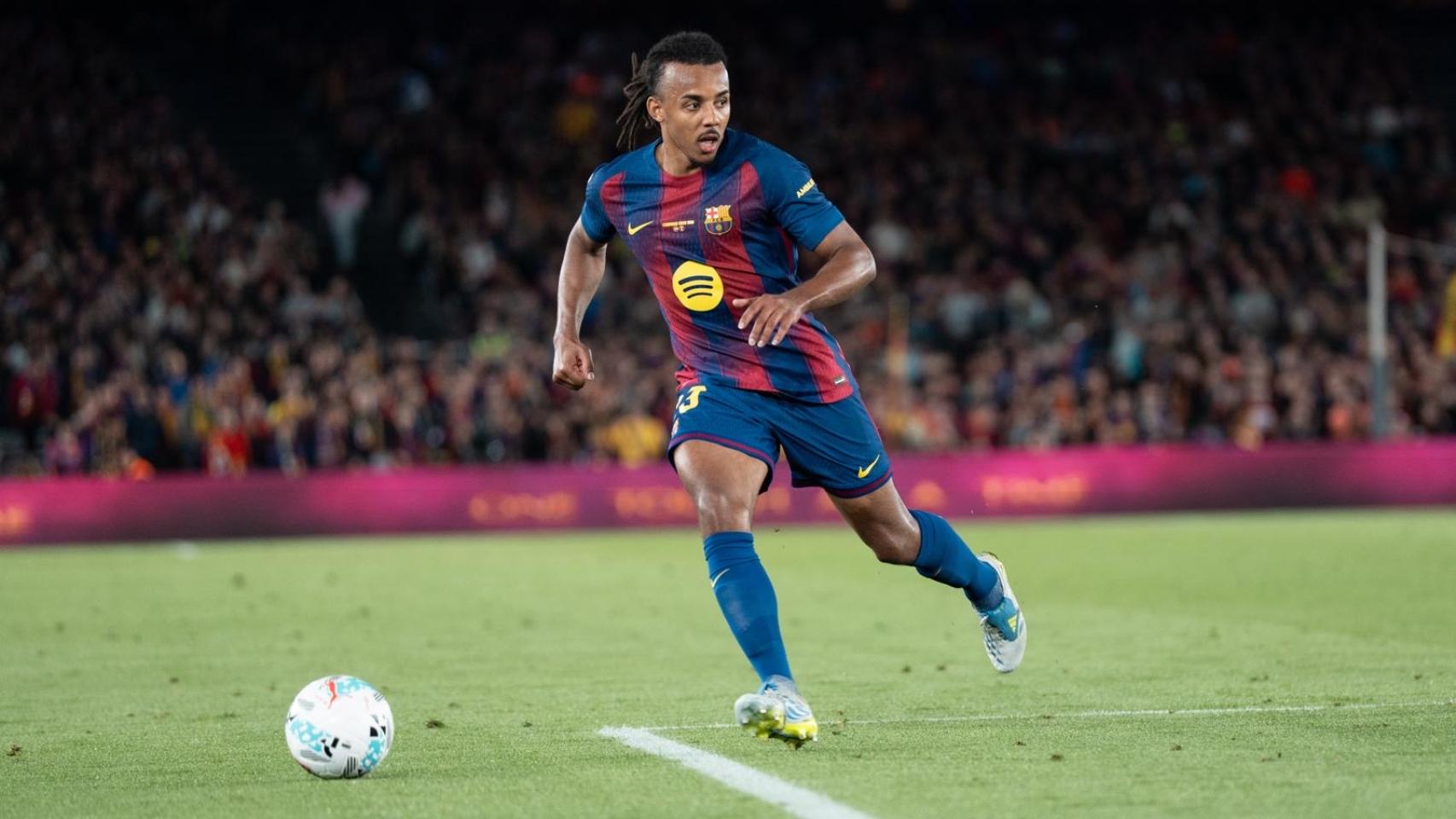 Jules Koundé durante el Barça-Betis
