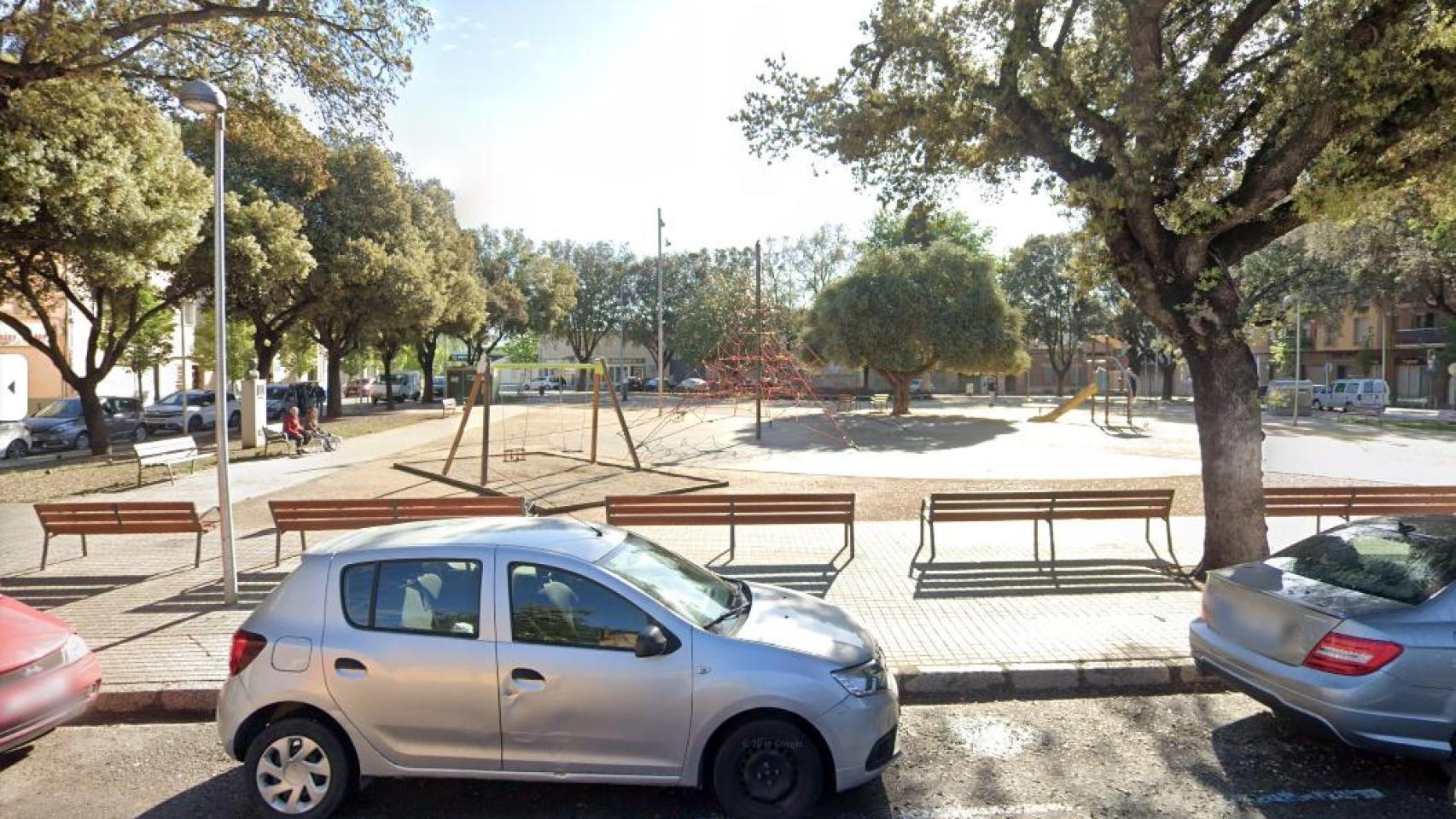 Plaza Terradellas de Figueras, escenario del presunto apuñalamiento mortal de un hombre a su expareja