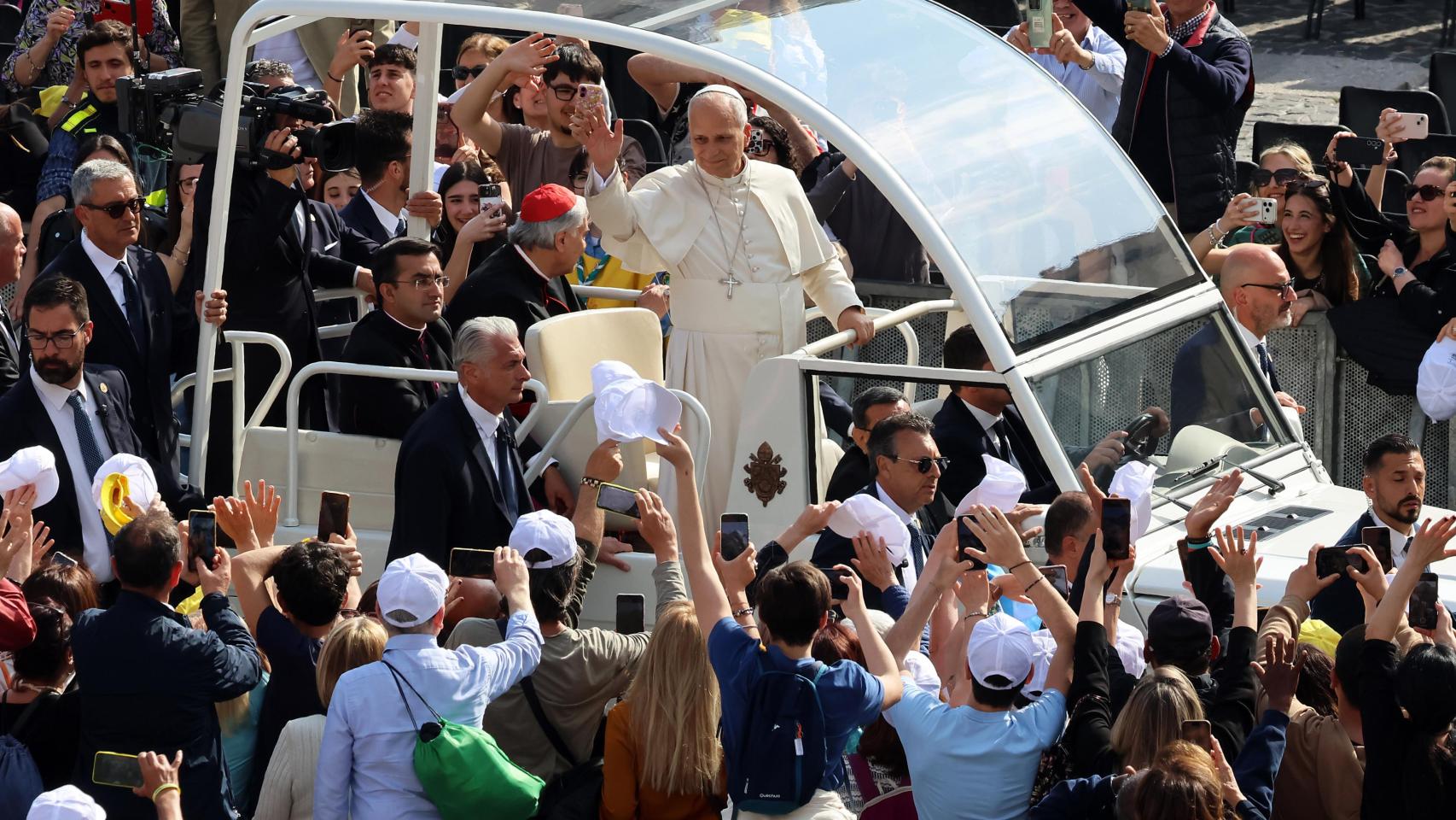 El Papa León XIV en Nápoles, a inicios de mayo