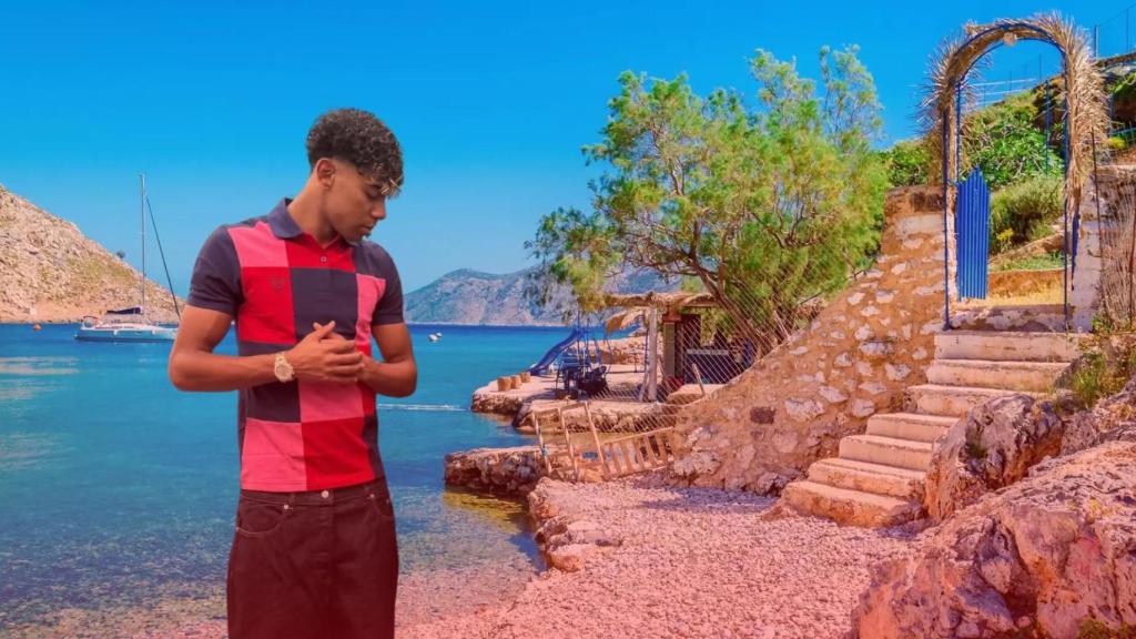 Lamine Yamal, en un fotomontaje en la isla de Kos