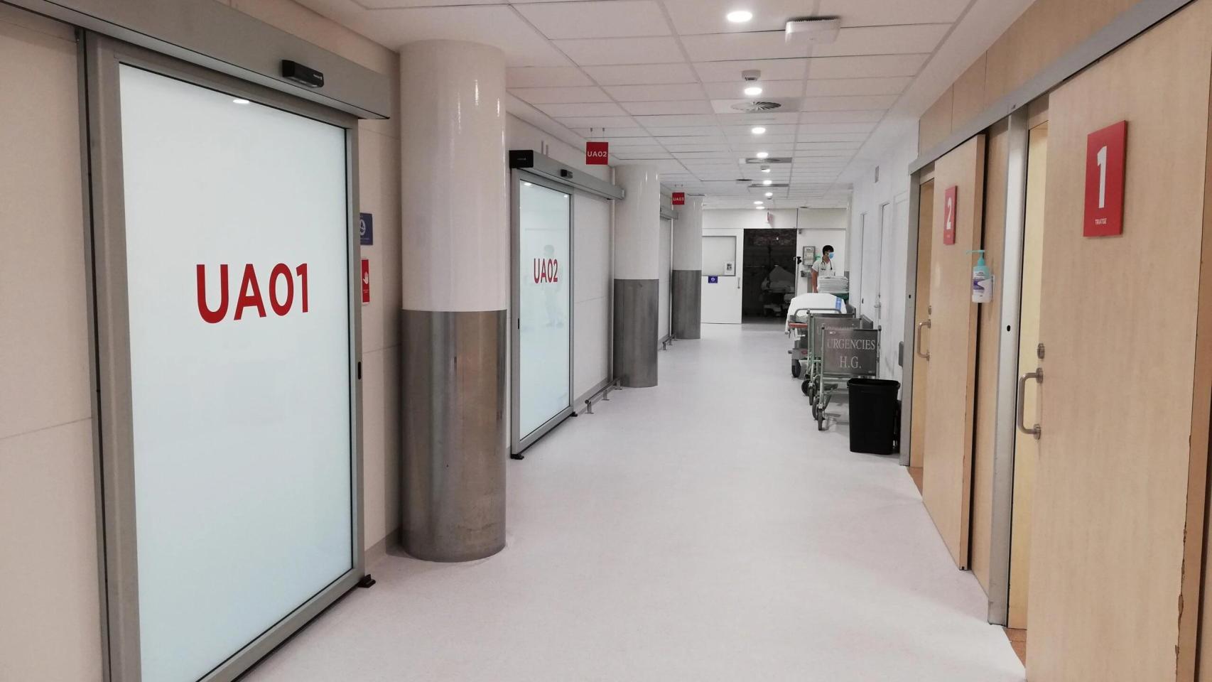 Un pasillo del Hospital Vall d'Hebron de Barcelona