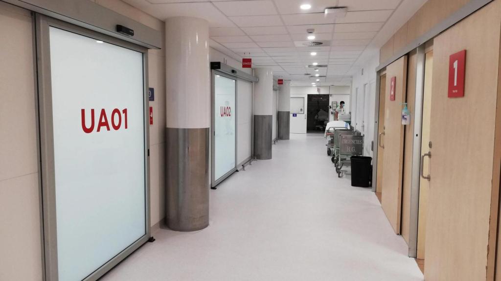 Un pasillo del Hospital Vall d'Hebron de Barcelona