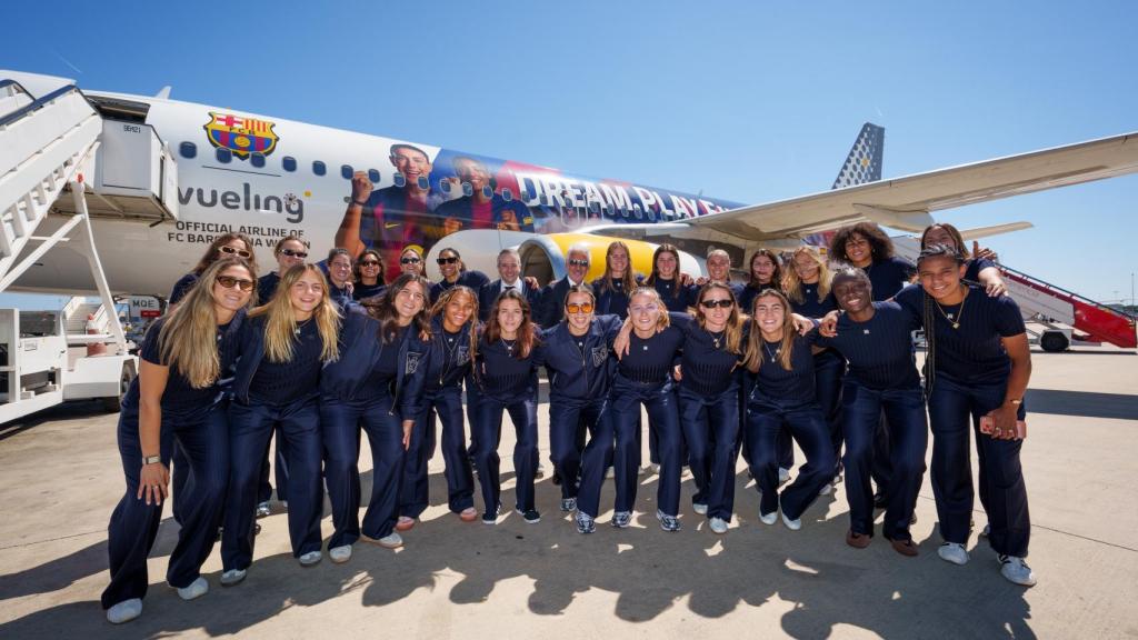 Les jugadores del Barça Femení aterren a Oslo en el seu avió personalitzat de Vueling
