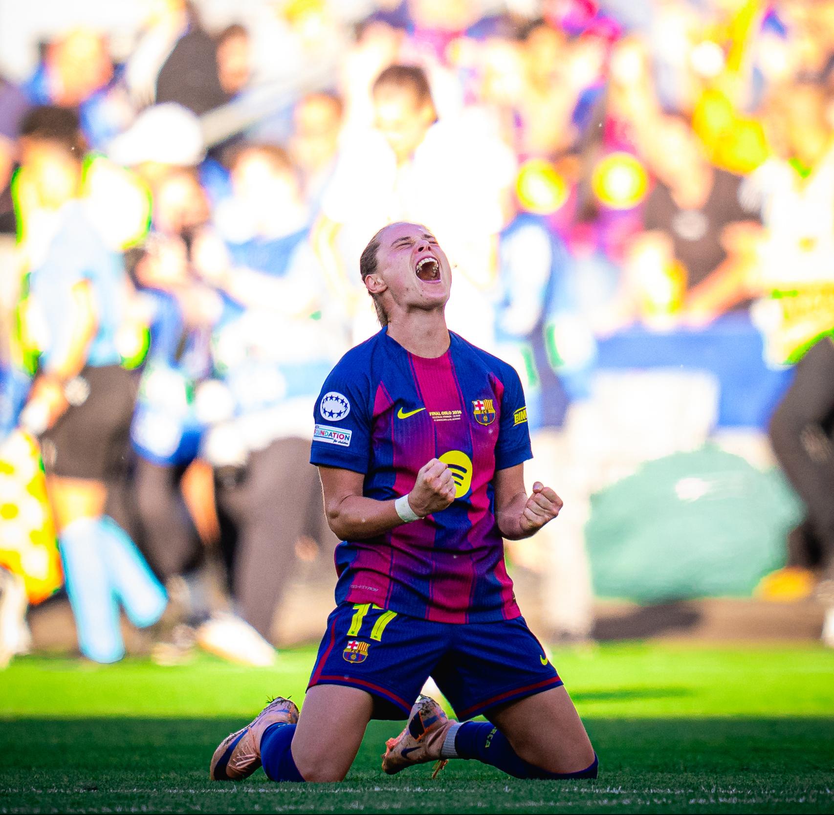 Ewa Pajor celebra la conquista de la Champions League con el Barça Femenino.
