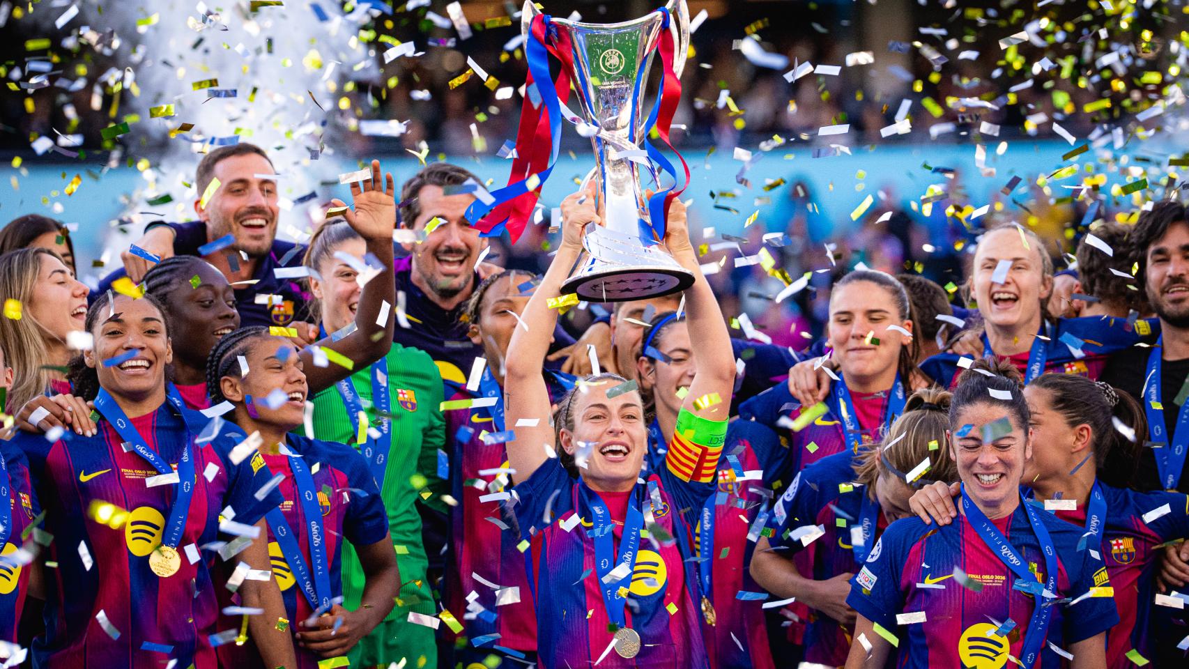 Alexia Putellas levanta el título de la Champions League con el Barça Femenino