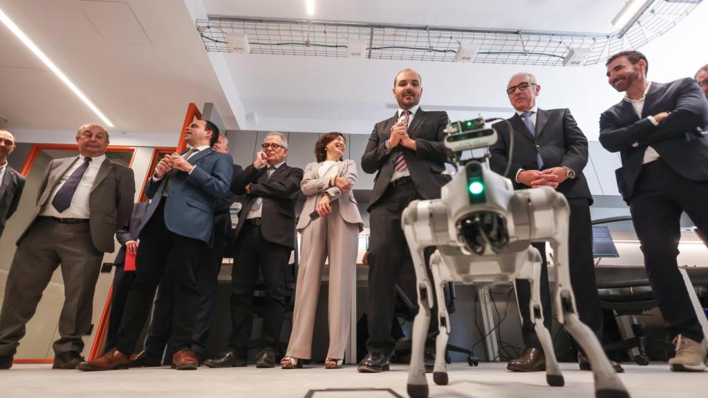 El conseller Albert Dalmau visita les noves instal·lacions de l'i2CAT