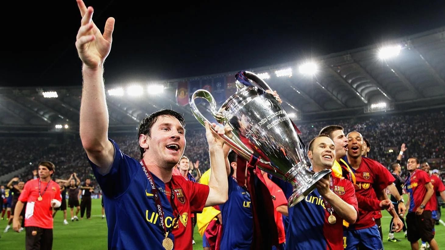 Messi e Iniesta, tras ganar la Champions de 2009 en Roma