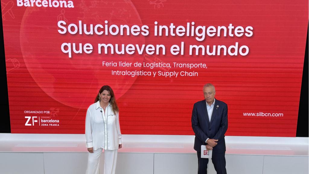Blanca Sorigué, directora general del CZFB, y Pere Navarro, presidente ejecutivo del CZFB, presentan el SIL 2026
