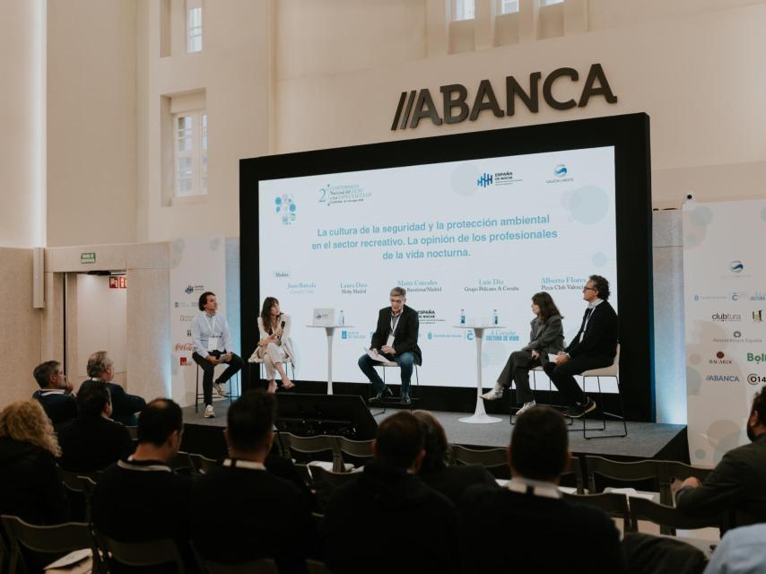Maite Córcoles va representar Shôko a la conferència celebrada a l'Espai Avinguda ABANCA