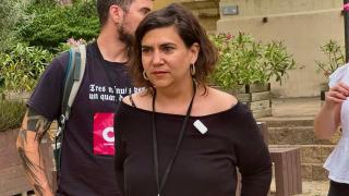 La portavoz de CGT Ensenyament, Laura Gené, en declaraciones a los periodistas tras abandonar la mesa