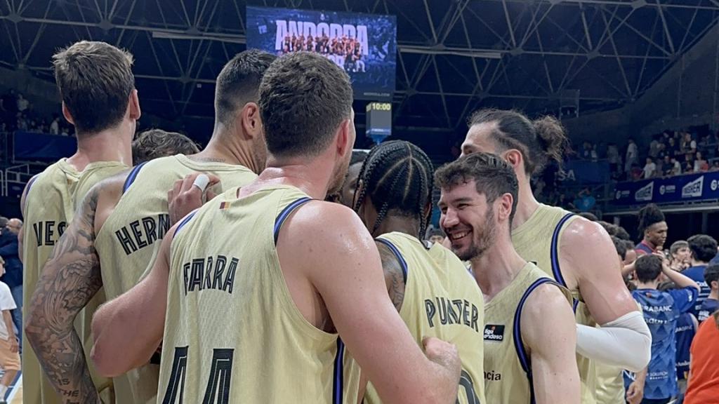 Los jugadores del Barça de basket celebran la victoria contra el Morabanc Andorra