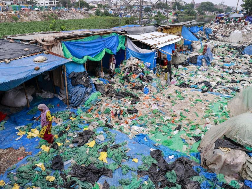 Contaminació per plàstic a Bangla Desh