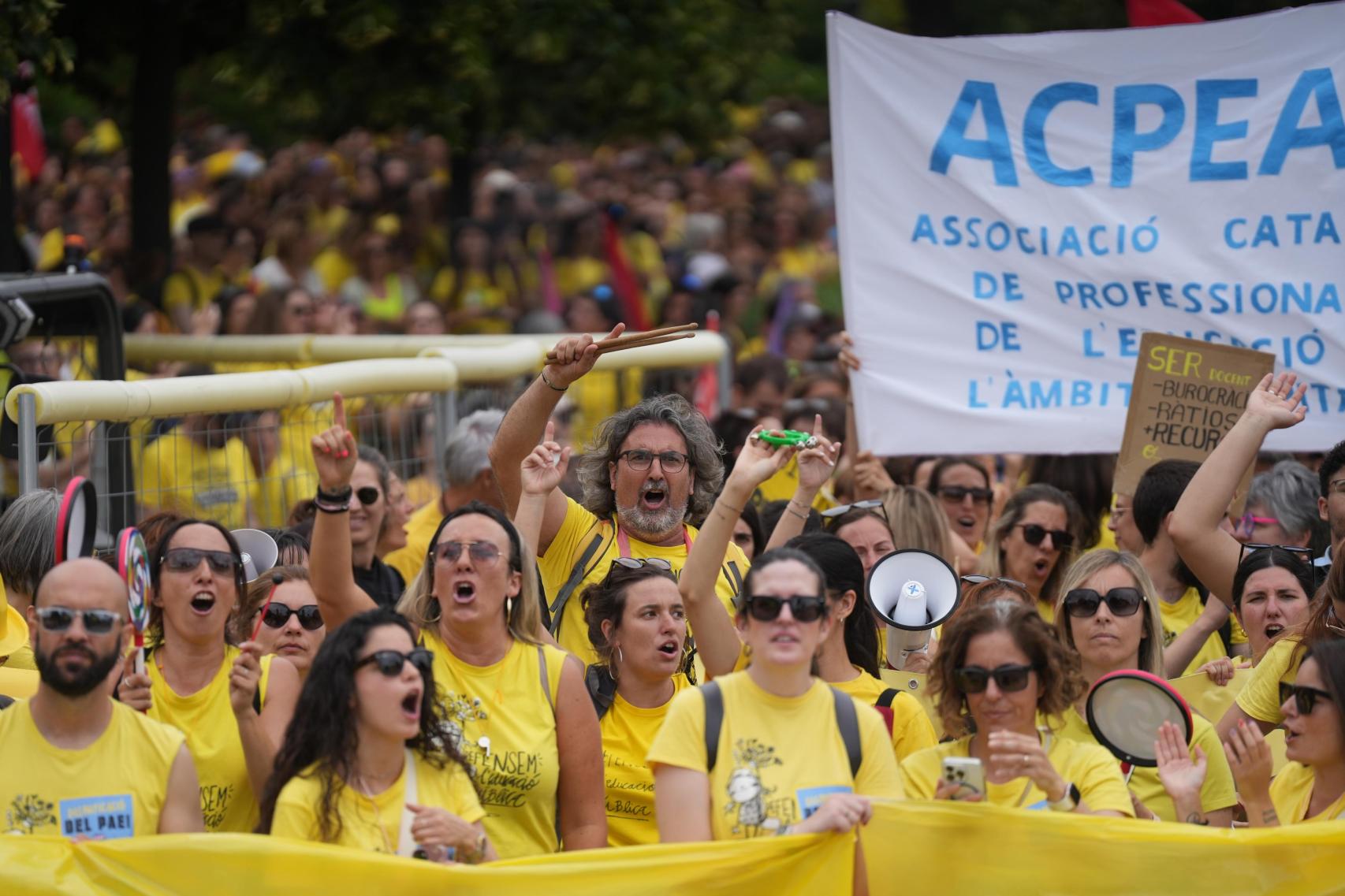 Docentes en huelga