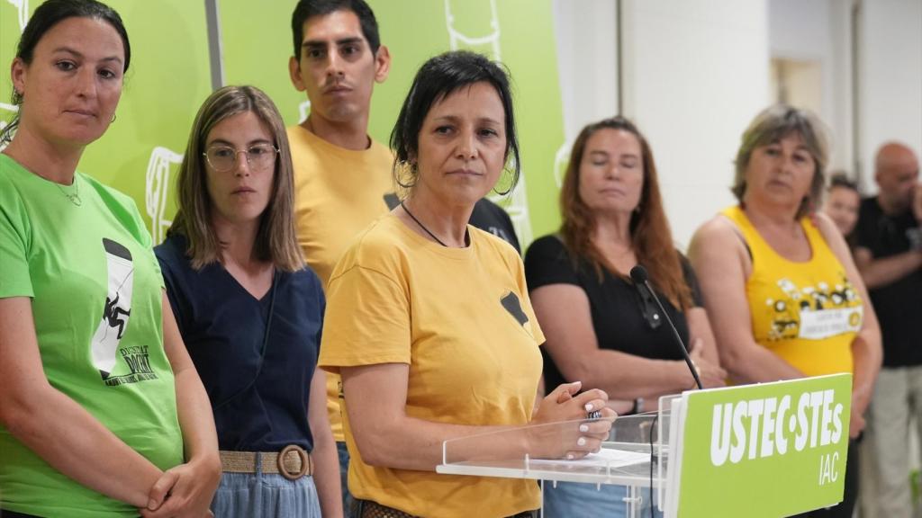 La portavoz de USTEC, Iolanda Segura, durante una rueda de prensa, a 4 de junio de 2026, en Barcelona