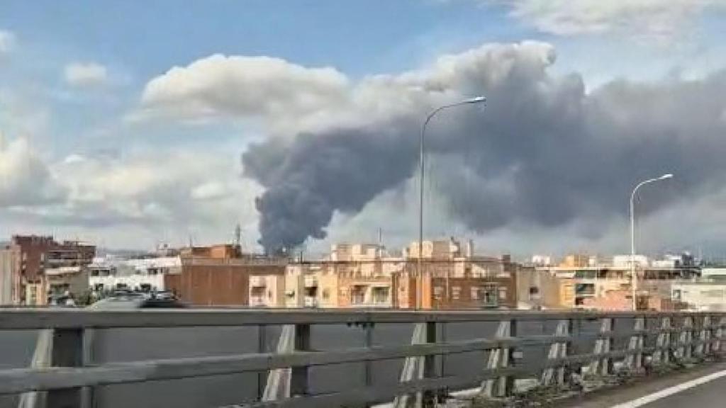 Incendio de la fabrica Honda en Santa Perpetua 