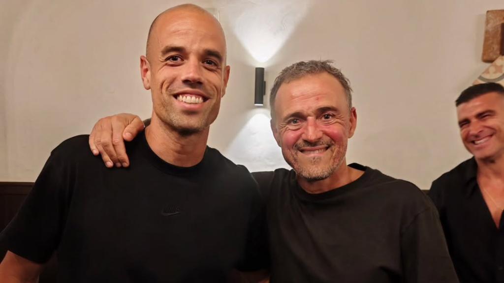 Ruben Miño, exportero del Barça, y Luis Enrique