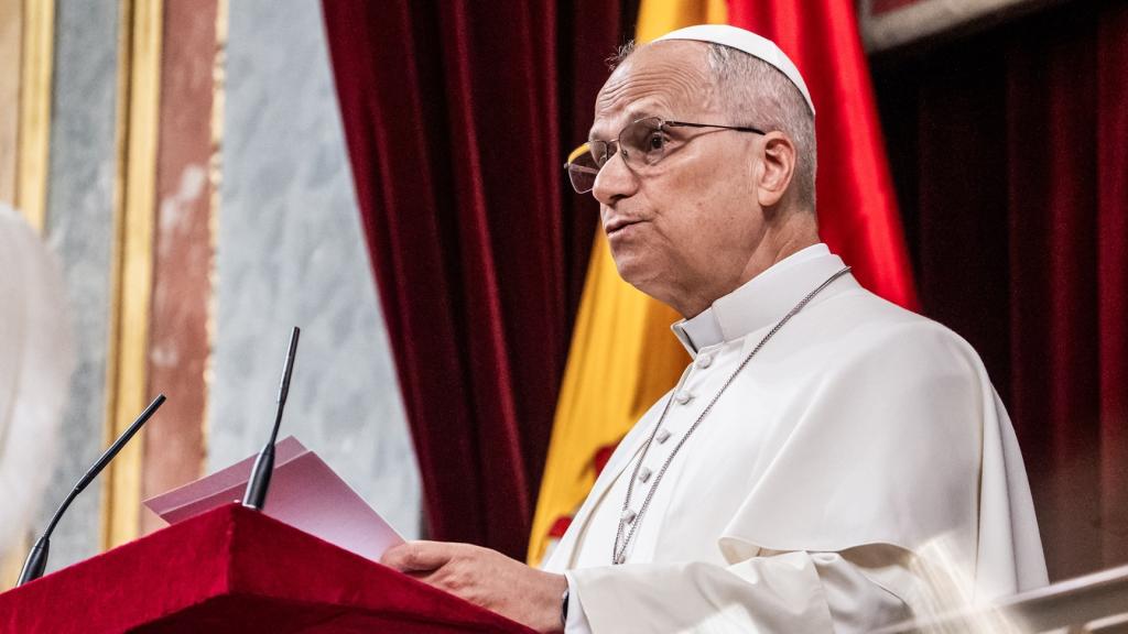 El Papa León XIV interviene durante su visita al Congreso de los Diputados, a 8 de junio de 2026, en Madrid (España).