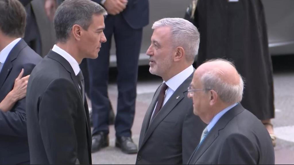 Llegada de autoridades a la Sagrada Familia durante la visita del Papa a Barcelona