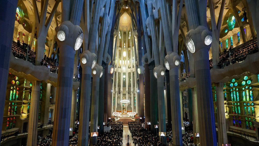 El Papa Leó XIV presideix la celebració de la Santa Missa, a la Sagrada Família, a 10 de juny de 2026, a Barcelona