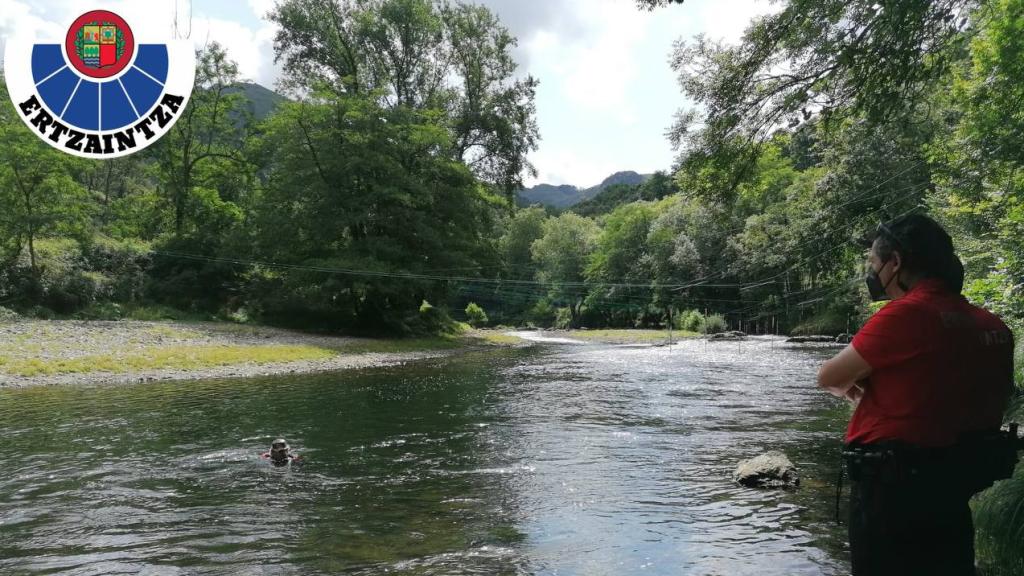 El ro Bidasoa es la trampa ms mortal para los migrantes en Irun: este pasado 2021 se cobr cuatro vidas / Ertzaintza