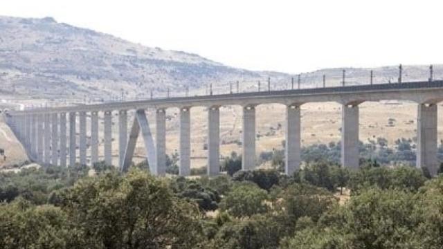 Viaducto del tren de Alta Velocidad entre Burgos y Madrid / EP