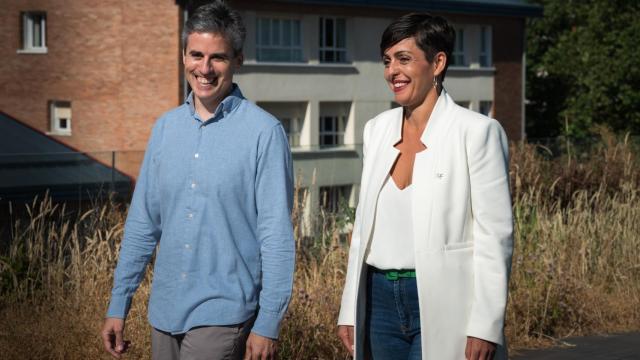 Unai Fernndez de Betoo y Roco Vitero encabezarn las listas de Bildu en Vitoria / EH Bildu