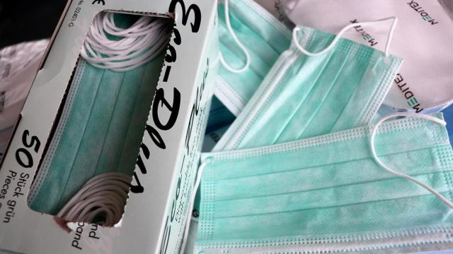 Las mascarillas son el mejor sistema para frenar la propagacin del Covid / EP