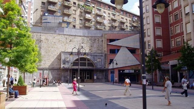 Bloques de viviendas en Bilbao. / EP