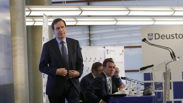 Iaki Lpez Gandsegui, presidente de Aernnova, en un acto de la Universidad de Deusto. / Deusto