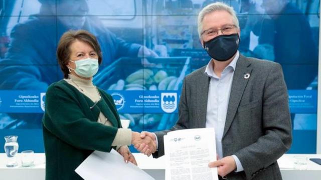 La presidenta del Basco de Alimentos de Gipuzkoa, Beln Mndez de Vigo, y el diputado de Medio Ambiente, Jos Ignacio Asensio / EUROPA PRESS