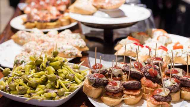 Los pintxos de este local bilbaíno son muy demandados.