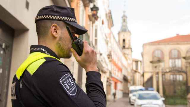 Un policía local en Vitoria.