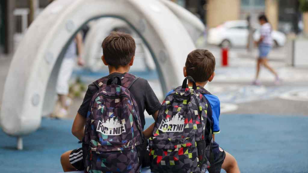 Imagen de archivo de dos jóvenes / EFE