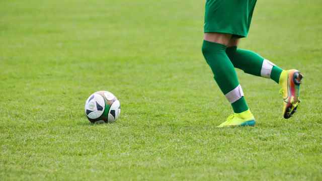 Batalla campal entre cien personas en un partido de fútbol juvenil de Vitoria