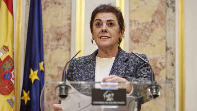 La portavoz de EH-Bildu, Mertxe Aizpurua, en el Congreso de los Diputados tras el discurso de investidura de Pedro Sánchez / Sergio Pérez - EFE