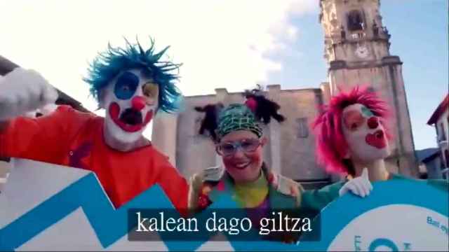 Las asociaciones de víctimas denuncian el uso de niños en una campaña de apoyo a los presos de ETA