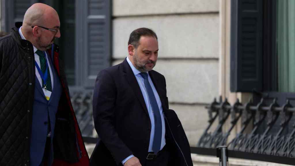 José Luis Ábalos junto a Koldo García Izaguirre en 2020 / JESÚS HELLÍN - EP