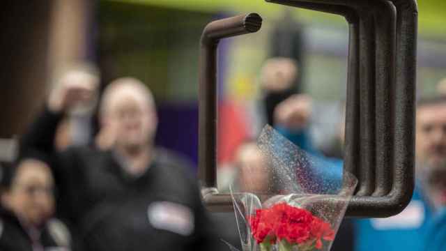 Monolito en recuerdo de las víctimas del 3 de marzo / DAVID AGUILAR - EFE