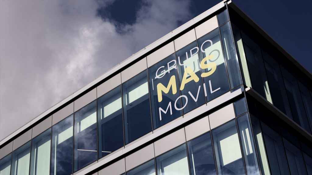 Fachada de la sede de la marca de servicio de telecomunicaciones MásMóvil en Madrid.
