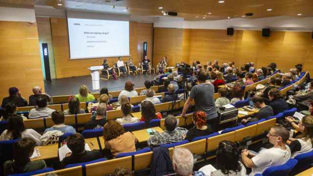 Pello Otxandiano presenta su propuesta integral para volver a poner en pie Osakidetza / EH Bildu