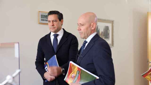 PP y Vox registran la Proposición de Ley de Concordia en las Cortes / EP