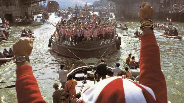 La última vez que la gabarra surcó la Ría de Nervión, hace 40 años/ EFE