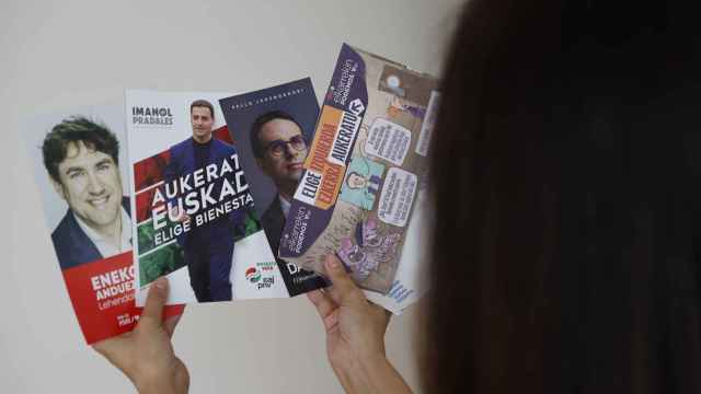 Publicidad electoral / LUIS TEJIDO - EFE